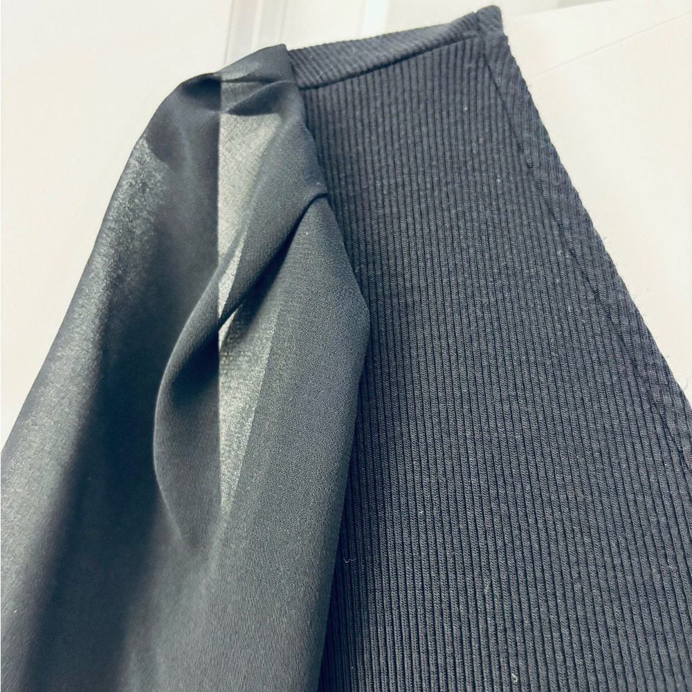 1. State Blouse Black Sheer Flutter Sleeve ribbed v-neck office to evening XL - Picture 6 of 6